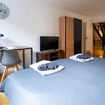 Urban Living Unter Den Daechern Der Goettinger Altstadt Göttingen