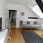 Urban Living Unter Den Daechern Der Goettinger Altstadt *