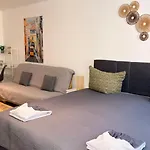 Urban Living Unter Den Daechern Der Goettinger Altstadt Göttingen