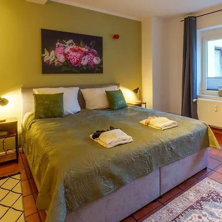 Urban Living Unter Den Daechern Der Goettinger Altstadt Homestay *