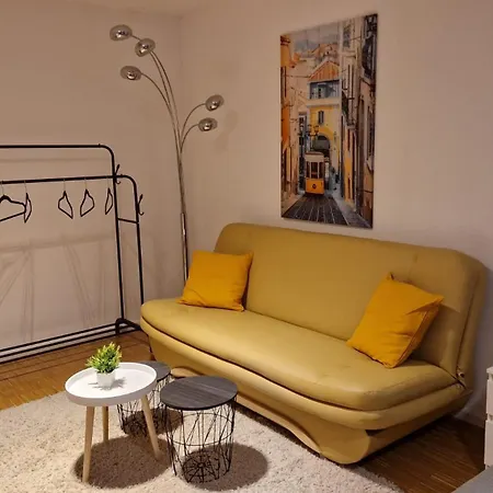Urban Living Unter Den Daechern Der Goettinger Altstadt * Gottingen