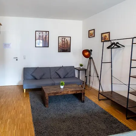 Urban Living Unter Den Daechern Der Goettinger Altstadt * Gottingen