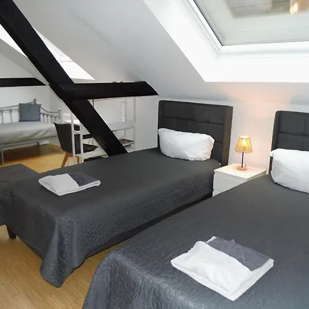 Urban Living Unter Den Daechern Der Goettinger Altstadt *