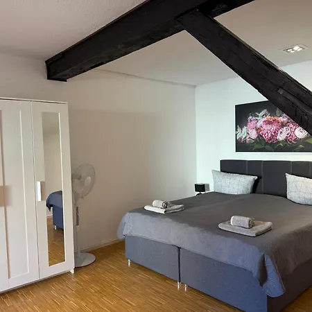Urban Living Unter Den Daechern Der Goettinger Altstadt