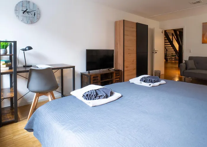 Urban Living Unter Den Daechern Der Goettinger Altstadt Göttingen